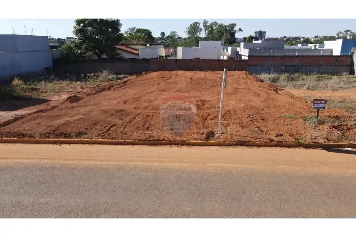 Terreno á venda no Jardim Social, Vilhena  15x29,50m