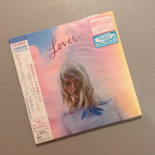 Lover - Taylor Swift (Versão Japonesa)