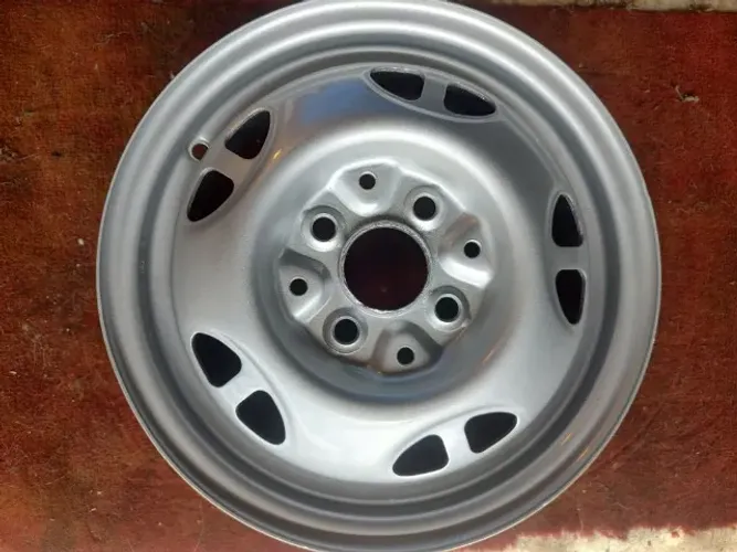 Roda Avulsa Ferro Gm Chevette Dl L Junior Aro 13 Tala 5,5 Prateado 
