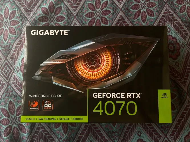 Placa de Vídeo Gigabyte GeForce RTX 4070 OC 12G