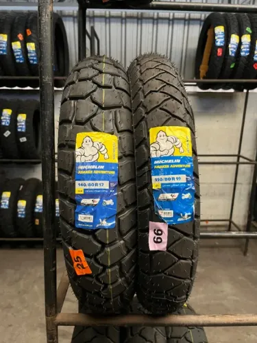 Par de Pneu Michelin Anakee Adventure 140/80-17 e 110/80-19 Bmw GS650 GS700 F750/Tenere