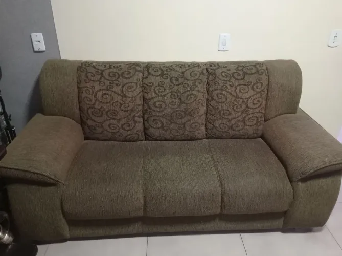 Vendo sofá de 3 e 2 lugares em perfeito estado!!