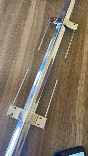Espeto costelão de inox com ganchos 