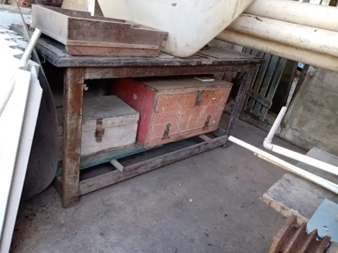 Bancada madeira maciça