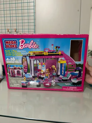 Mega Blocks Barbie Glam Salon