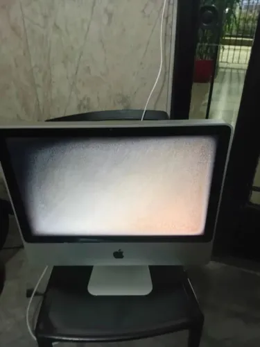 monito obs a tela só fica como mostra as imagens não ceio o q e foi eu que achei 