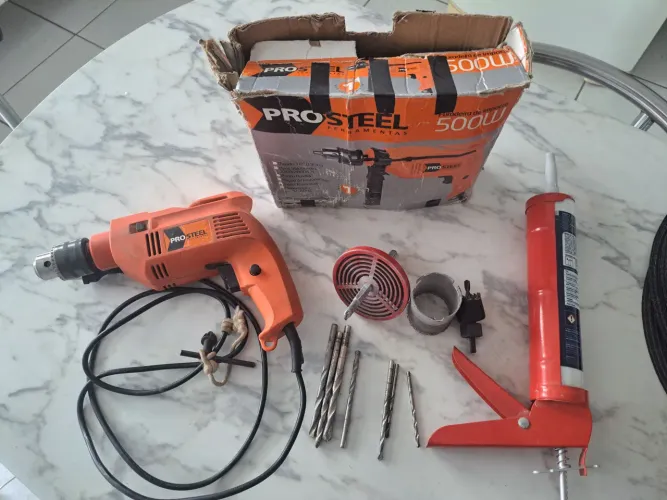 Furadeira Prosteel 500W + Acessórios