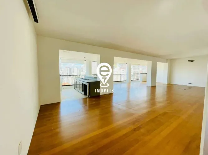 Apartamento para alugar com varanda gourmet, 3 Quartos, 4 vagas à 450 metros do metro / SP