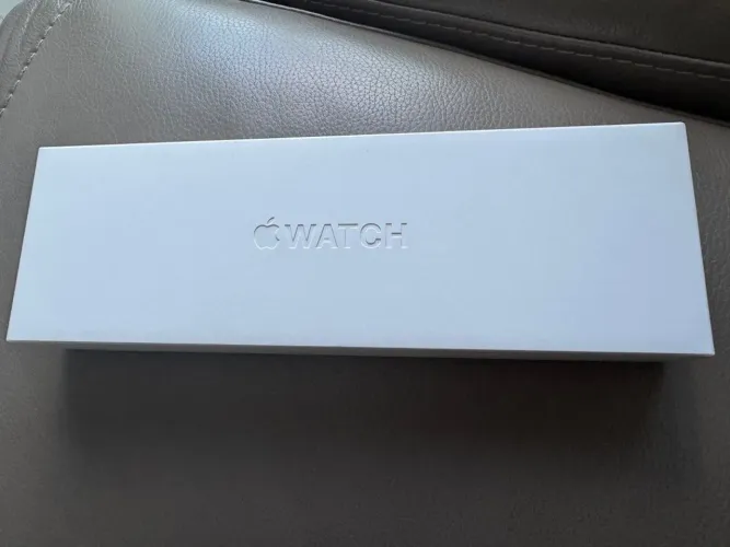 Apple Watch Series 11 42mm Jet Black Lacrado com 1 Ano de Garantia Apple