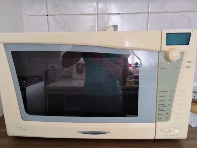 Micro-ondas- Brastemp 27L- Branco -R$ 150