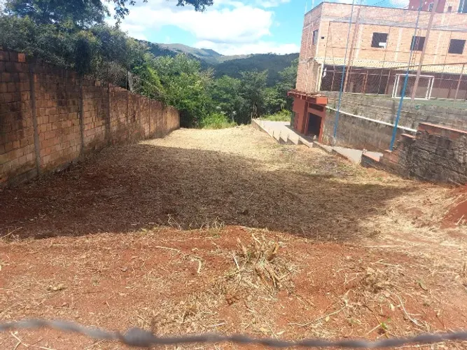 Lote a venda no Bairro Villa Real em Sabará 444m²