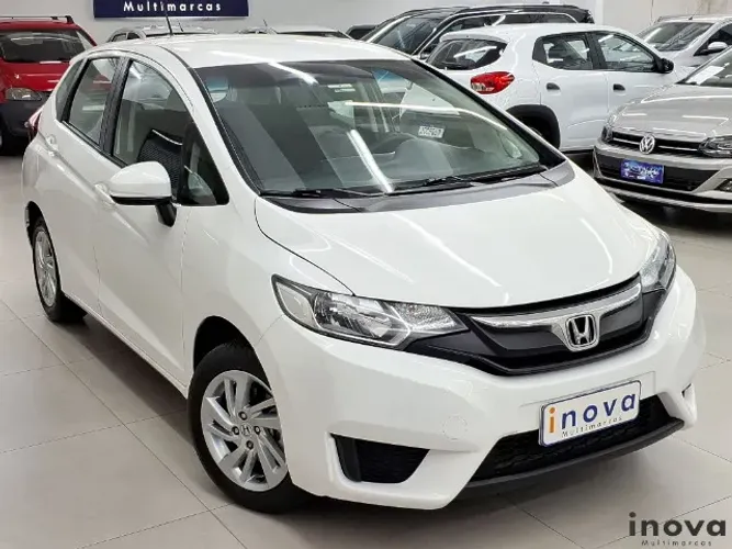 Fit LX 1.5 aut. branco 2016 - apenas 78.000 km!