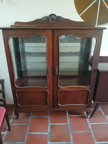 Móveis de antiquário raríssimos