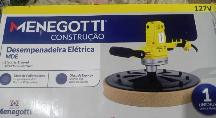 Desempenadeira elétrica menegotti