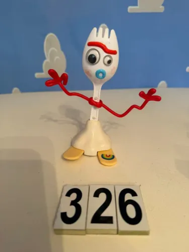 FORKY DISNEY STORE , NAO TEM SOM