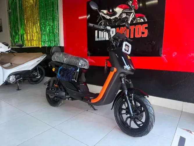 SCOOTER ELÉTRICA FX7 - 1000w