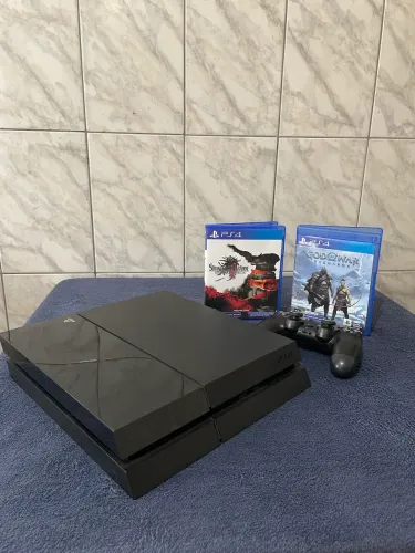 Ps4 Fat Impecável com 1 Controle e 2 Jogos