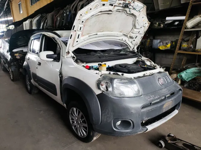 VENDO PEÇAS UNO 1.0 EVO COMPLETO 2016 - COM NOTA FISCAL 