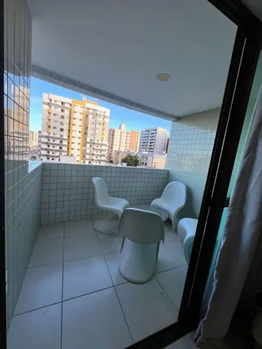 Apartamento na ponta verde