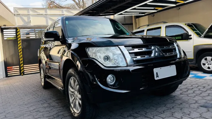 Mitsubishi Pajero HPE Full 3.2 4X4 T.i.dies. 5P AUT 2013