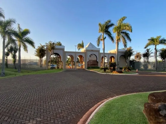 TERRAS DE CANAÃ - R$ 1.000.000, Terreno à venda, 1300m², Londrina/PR