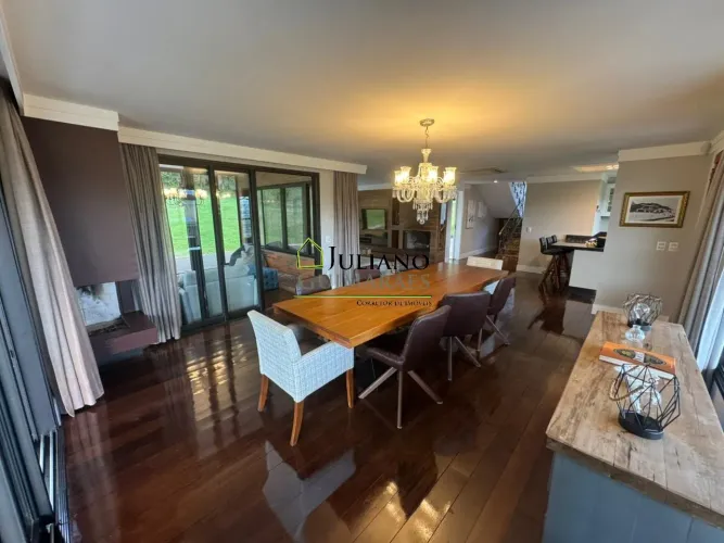 CASA À VENDA em condomínio fechado em RANCHO QUEIMADO/SC