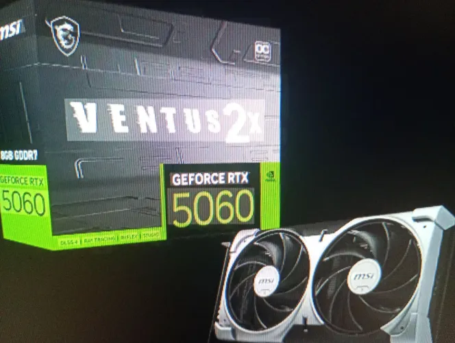 Placa de vídeo RTX 5060 8G 