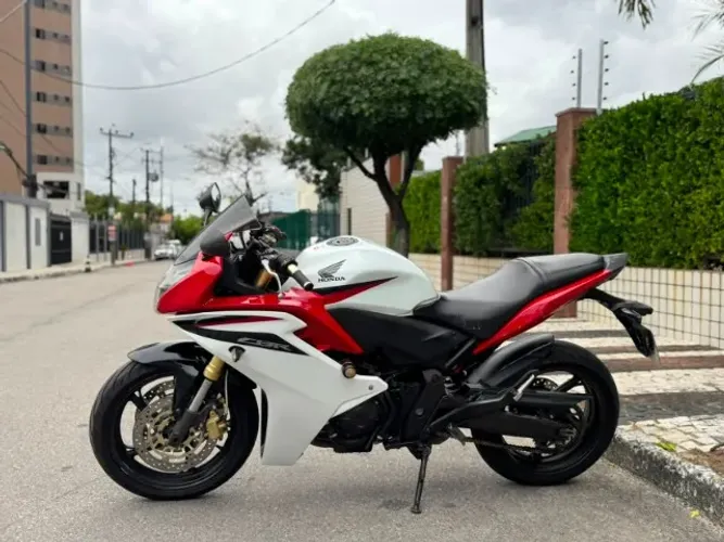 Honda CBR 600F 2013