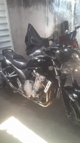 Moto Suzuki bandit 1250