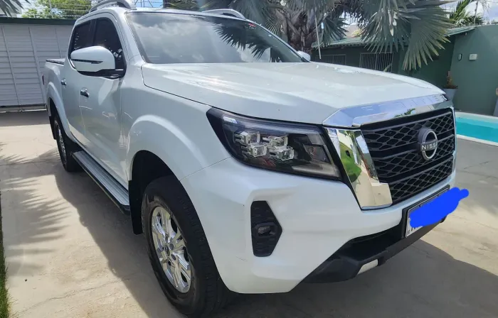 Nissan Frontier XE CD 4X4 2.3 Bi-TB Diesel Aut. 2025