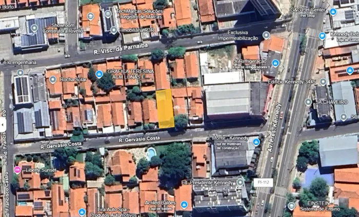 Casa comercial no bairro Horto próximo à Av. Presidente Kennedy