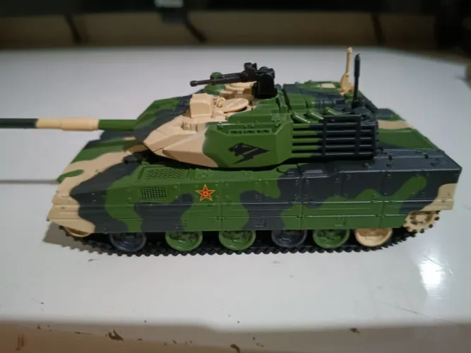 miniatura ztq 15 1/64 xcartoys