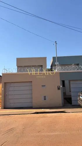 CASA DE 2/4 SENDO 1 SUITE- LOCALIZADA NO SETOR PARQUE TREMENDAO