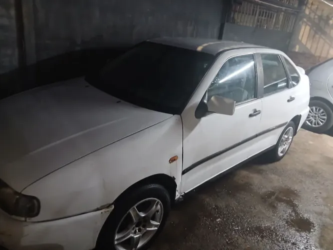 Seat Cordoba SXE 1.8 / GLX 1.8 4P 1999