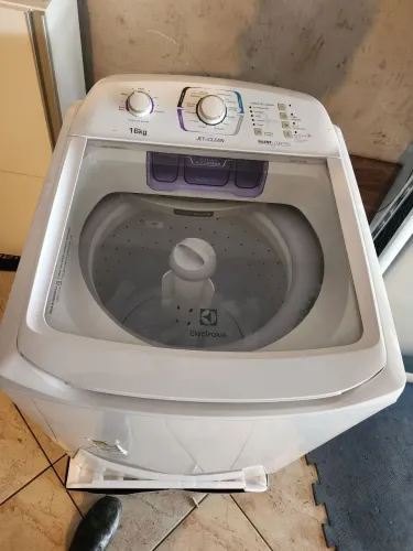 Máquina Electrolux 16 kg