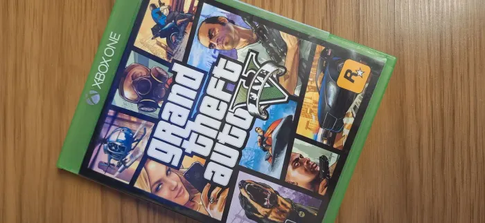 GTA V XBOX ONE Mídia física zerada