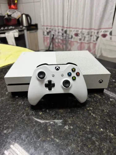 X Box One S 500GB