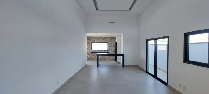 Casa de condomínio térrea novinha para venda possui 150 metros quadrados com 3 quartos em 