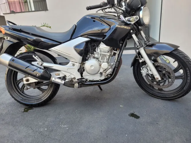 YAMARRA FAZER 250 2007
