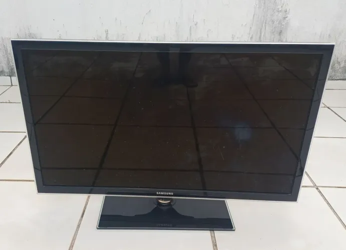 TV Samsung 40 polegadas com linhas na tela