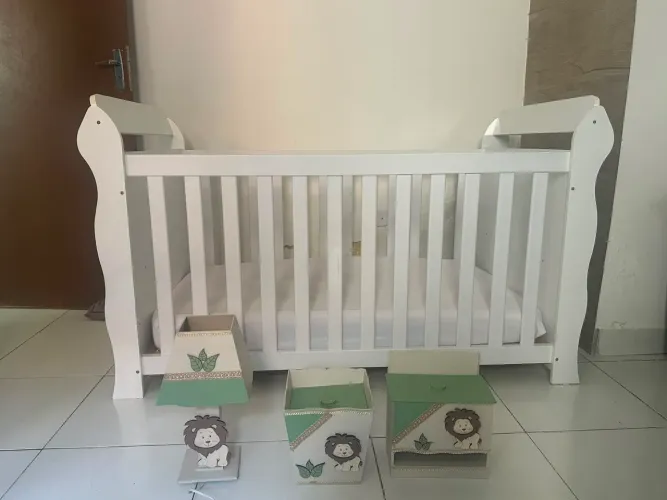 Berço + colchão+ kit higiene 