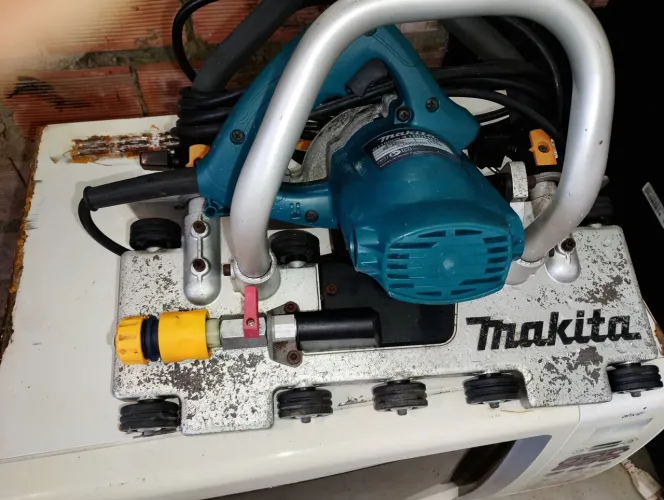 Máquina de corte 45 em granito