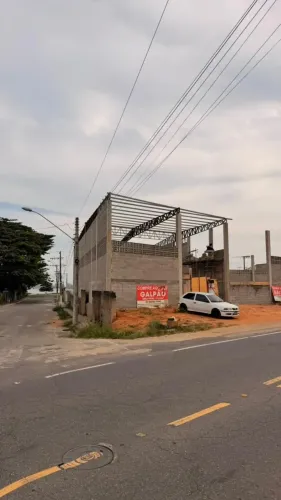 Galpão na Rodovia do Sol em Guarapari