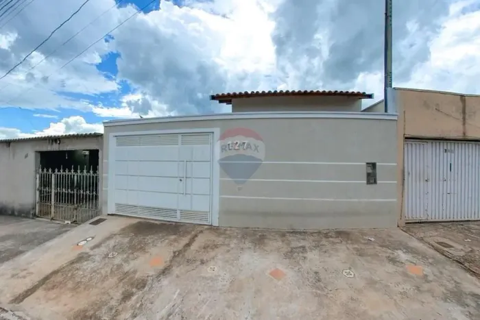 Casa à venda no Jd Morumbi, 3 quartos, 1 banheiro, 1 vaga, próxima UPA da Zona Leste, em A