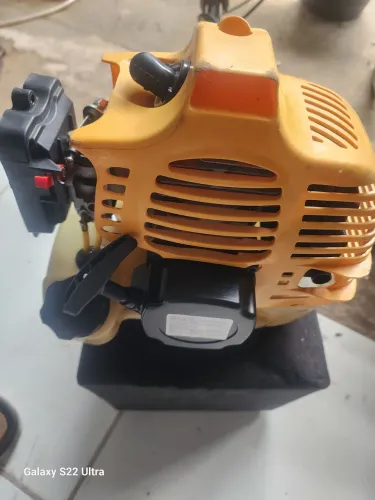 Vendo roçadeira vulcan excelente qualidade