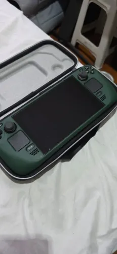 Steam Deck LCD 256gb com duas capas protetoras, perfeito estado