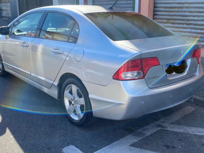 Honda Civic Sedan LXS 1.8/1.8 Flex 16V Aut. 4P 2009