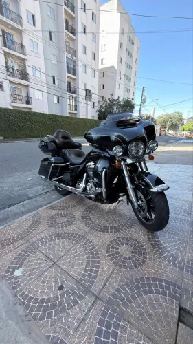 Electra Glide 2017