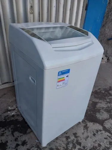 Máquina de lavar roupas brastemp 8kg. 
