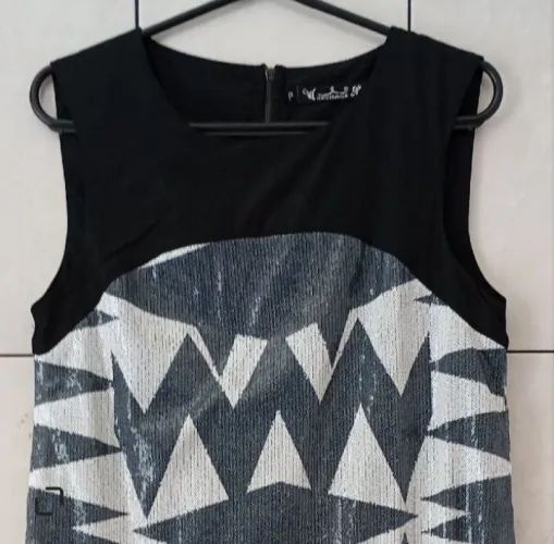 Vestido Esotérica com paetês tamanho xpp